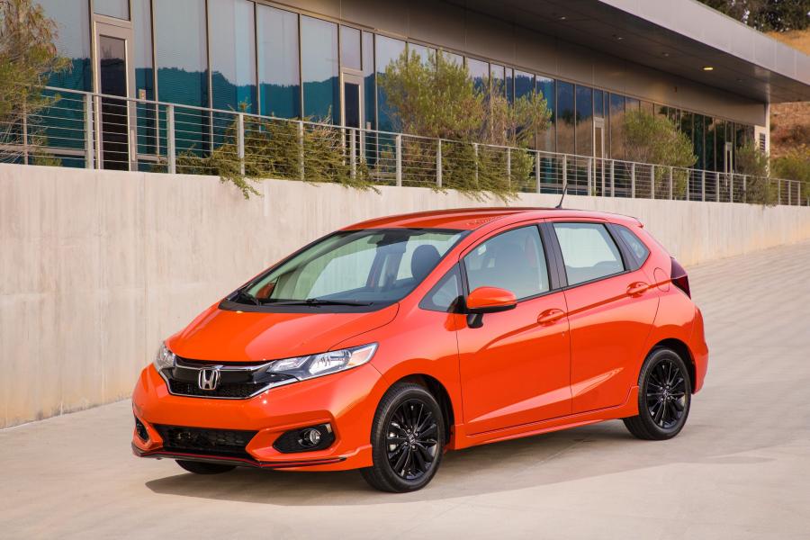  Honda Fit Sport 2017 года  (NA) (фото 37 из 71)